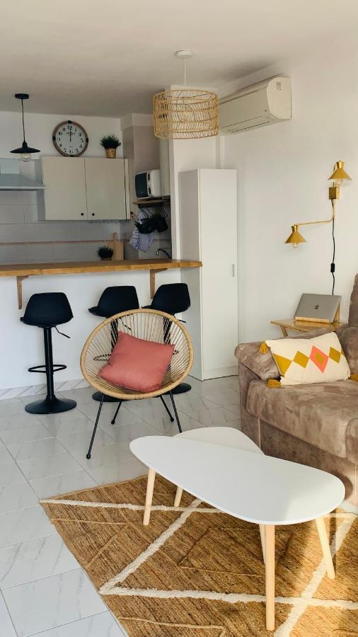 La Baie De Rose Apartment Roses Bagian luar foto
